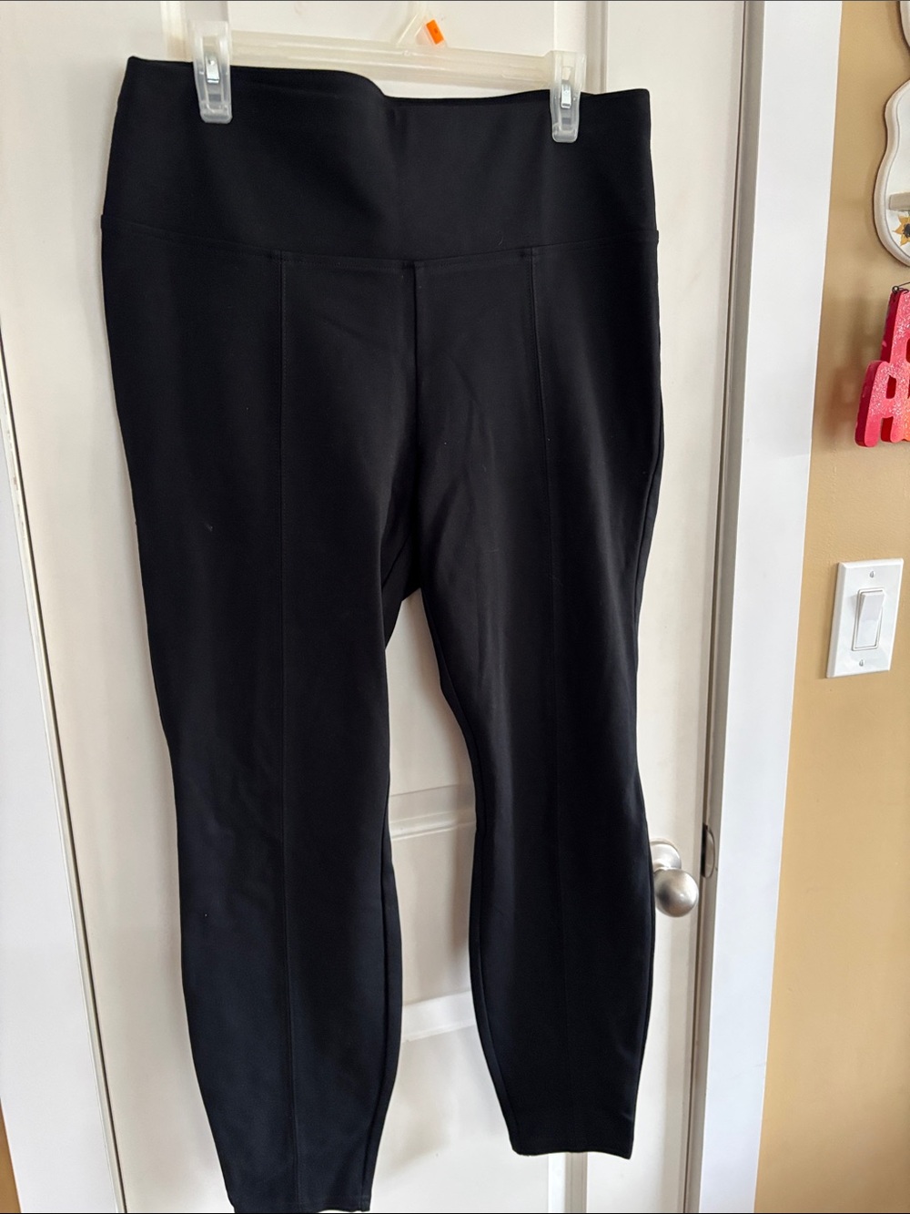Bar III Black High-Rise Stretch Ponte Leggings